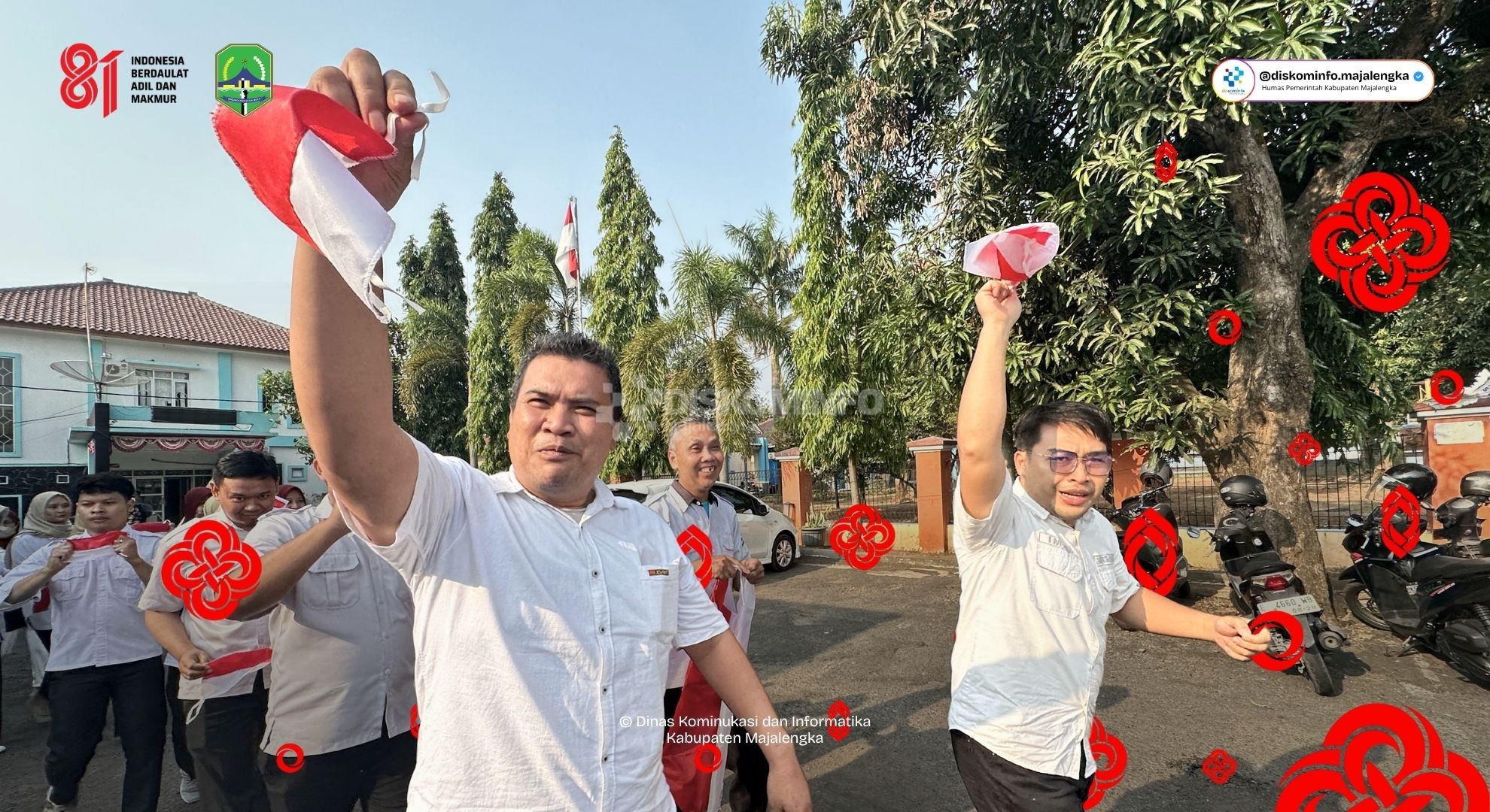 Gerakan Pembagian 100 Bendera Merah Putih