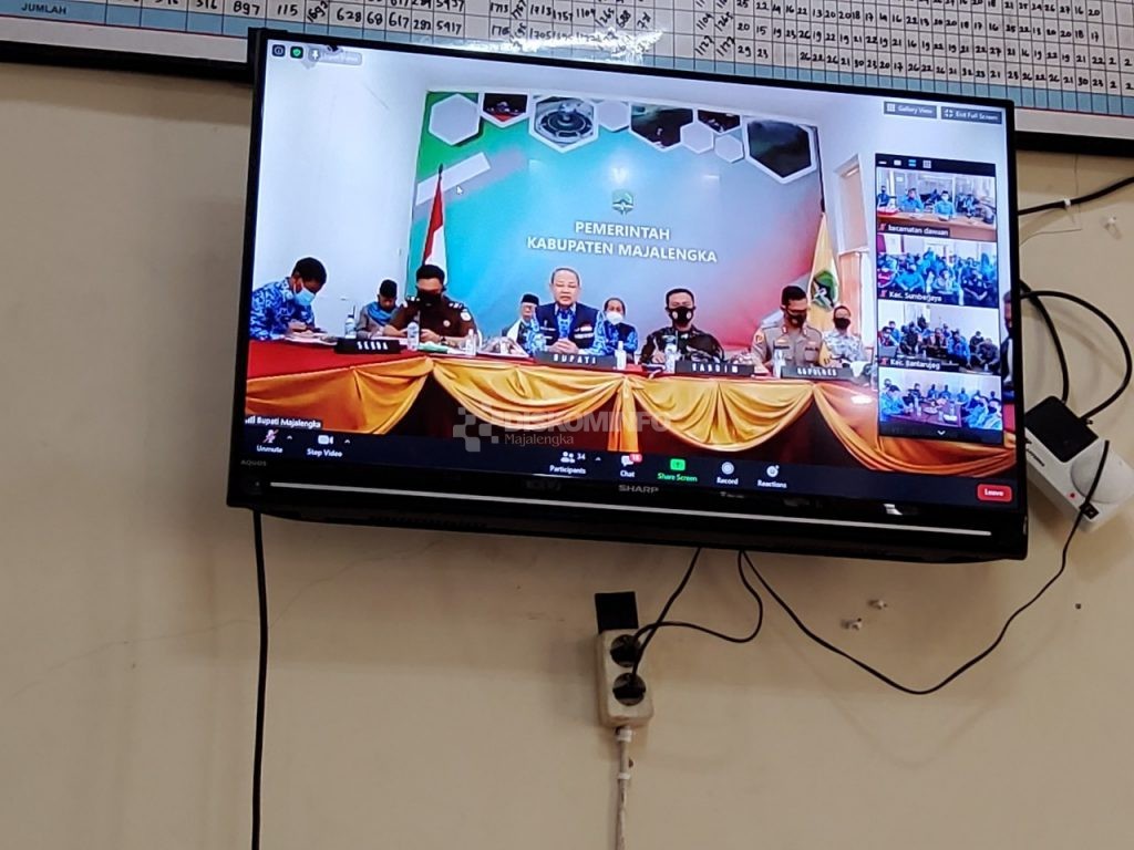 Kadiskominfo Mengikuti Vidcon Dengan Topik “Upaya Percepatan Penanganan COVID-19