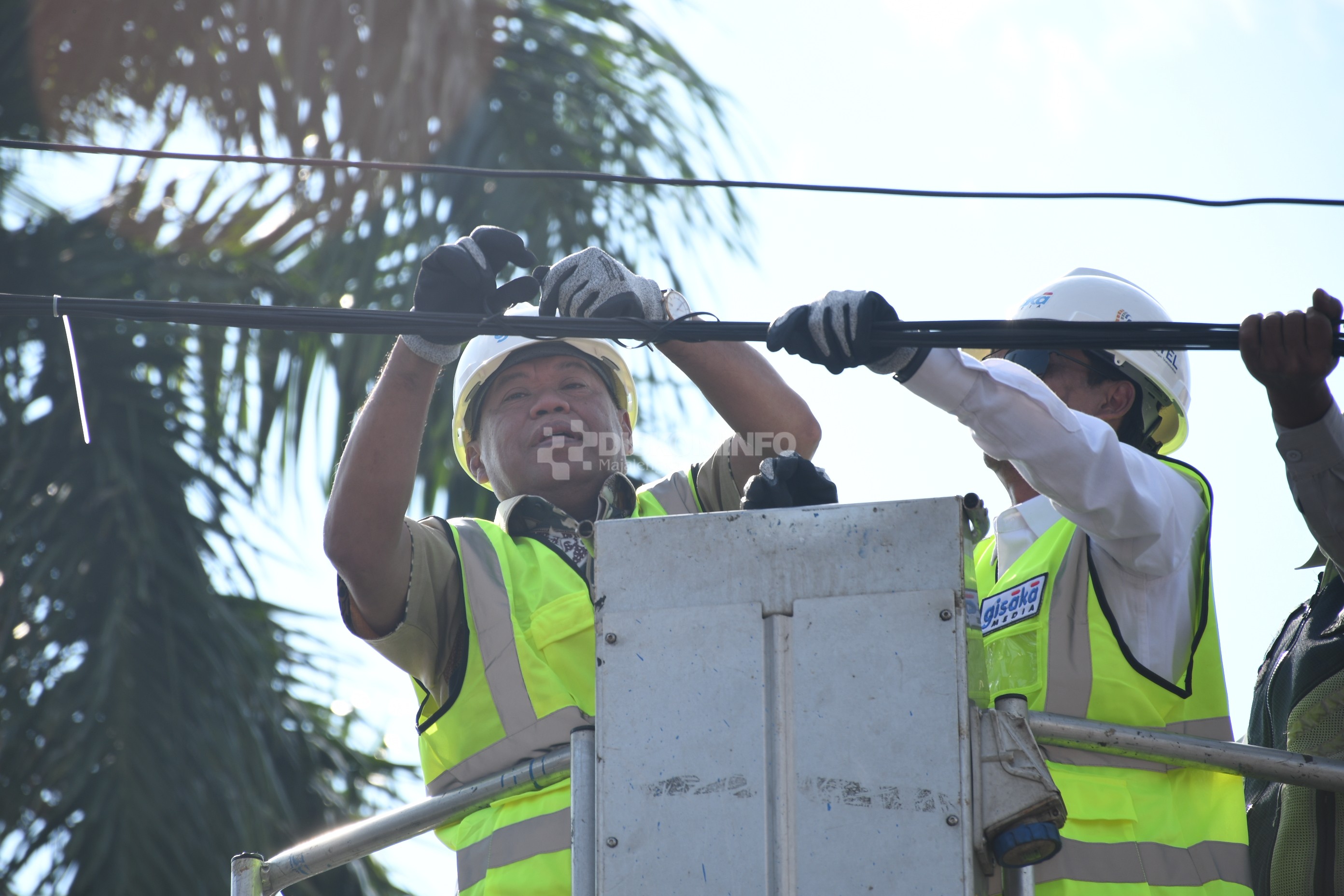Penataan Kabel Semrawut, Diskominfo Majalengka Luncurkan Program “SAJUTA”