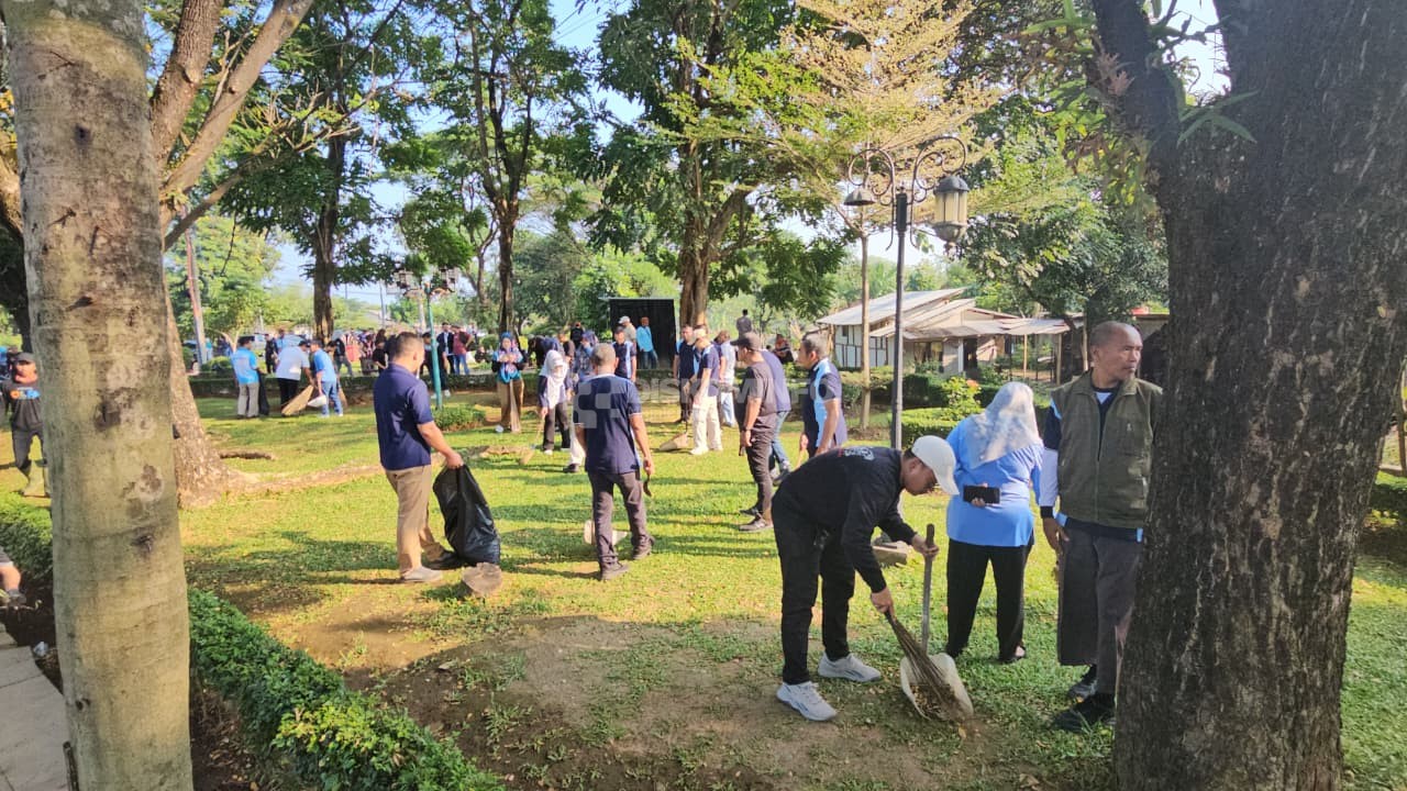 Momentum Hari Lingkungan Hidup Sedunia 2026: Wabup Majalengka Canangkan Gerakan 'Geber Jumat' di Pintu Masuk Kota